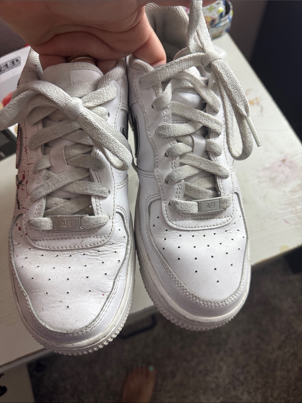 White Women's Graphic Low-Top Sneakers with Red Splatter and Black Bats - Picture 4 of 9